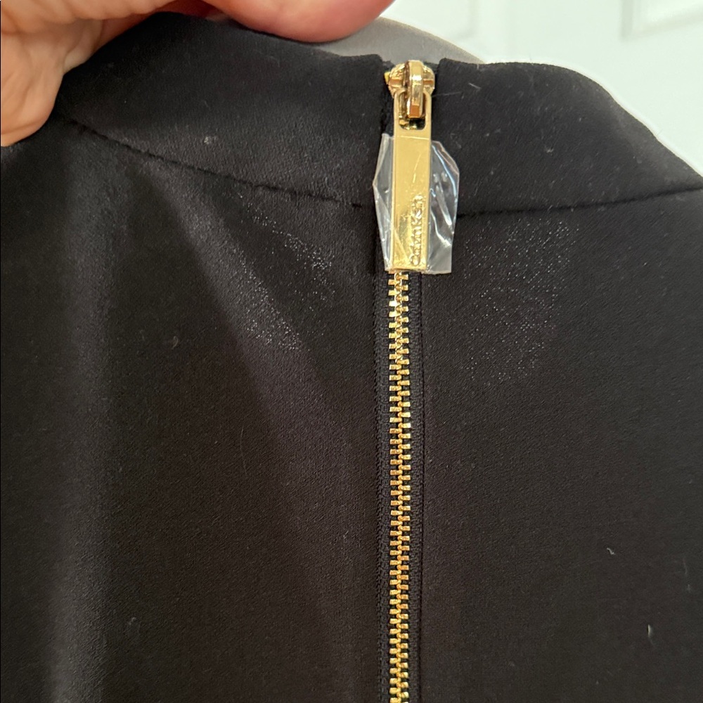 Calvin Klein Chic Black Long-Sleeve Dress with Bow Detail - Picture 5 of 6